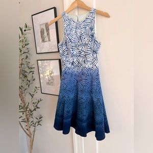 Maggy London, Size 4, shades of blue